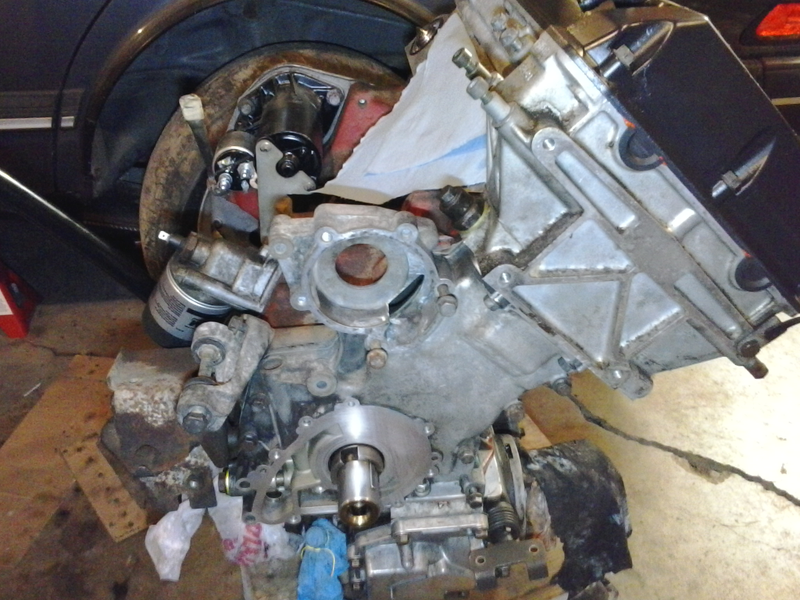 Illustration for article titled Saab Engine Reassembly Mini-Photodump